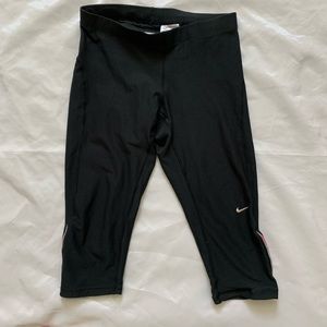 Women’s Nike Fit Leggings capris Medium